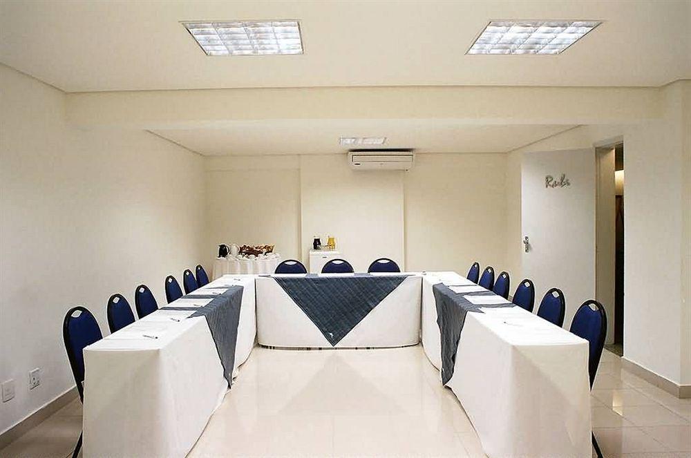 Max Savassi Apart Service Belo Horizonte Bagian luar foto